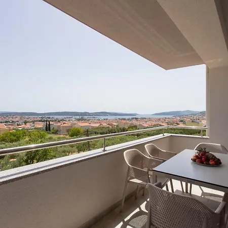 Hill Apartman