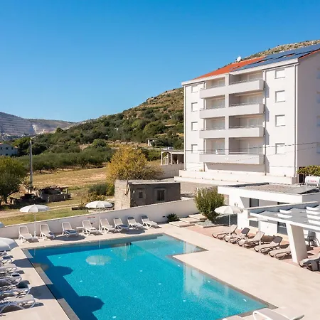 Daire Hill Trogir