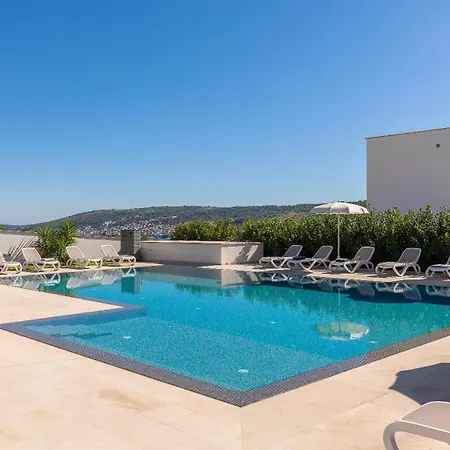Daire Hill Trogir