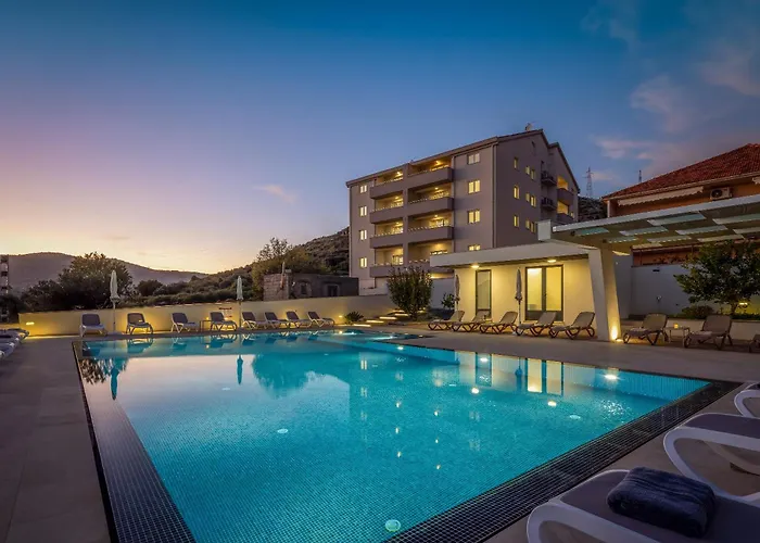 Hill * Τρογκίρ